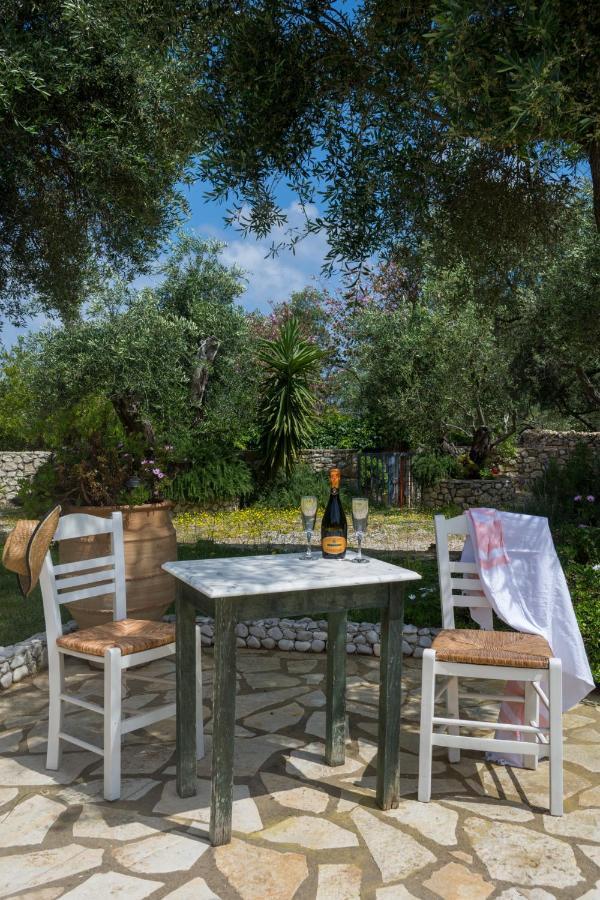 Villa Elaia Suites & Apartments No.6 Γάιος Εξωτερικό φωτογραφία